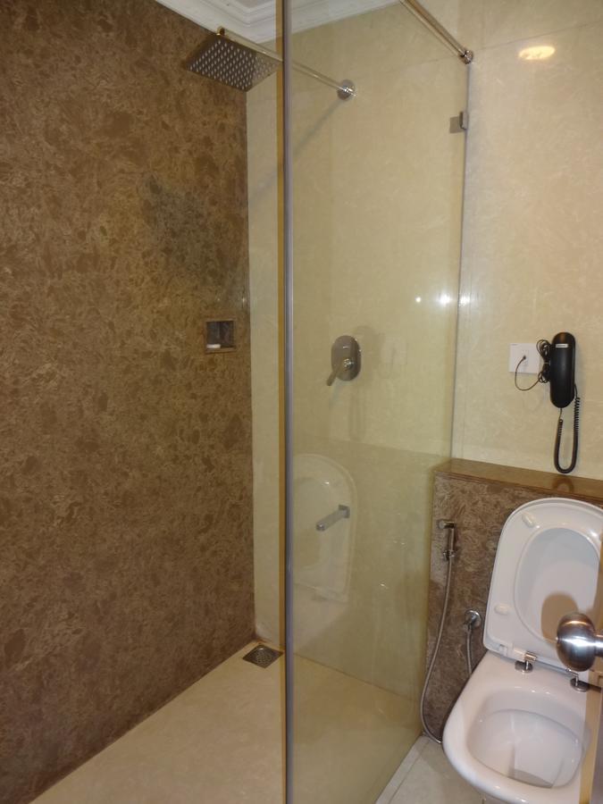 Hotel Grand Palace Chennai Zewnętrze zdjęcie